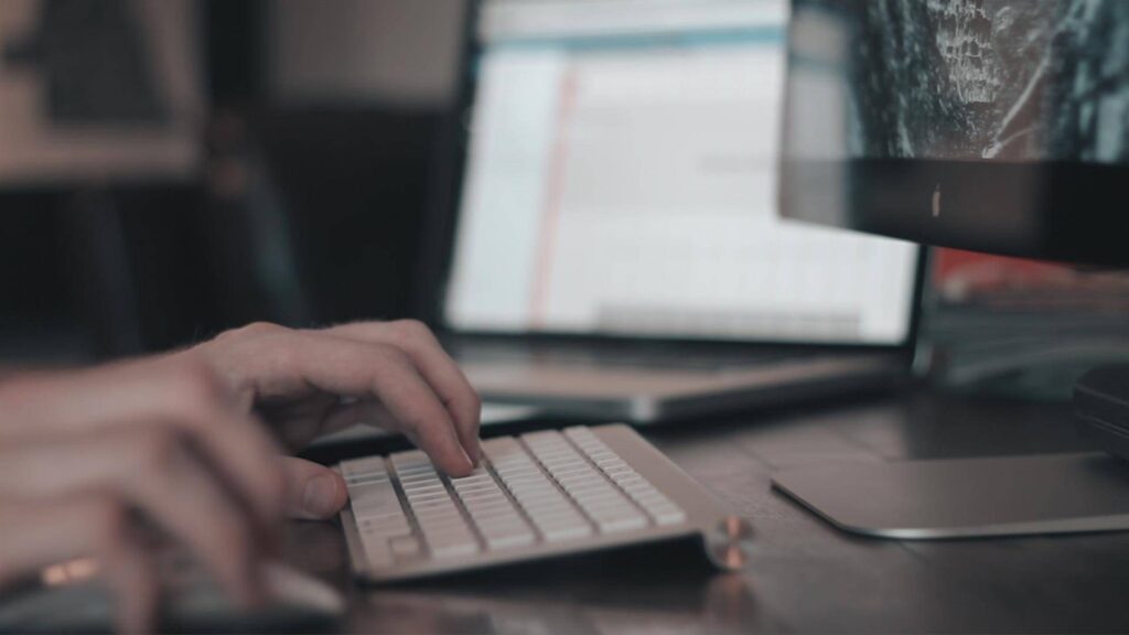 video_desk_bgr